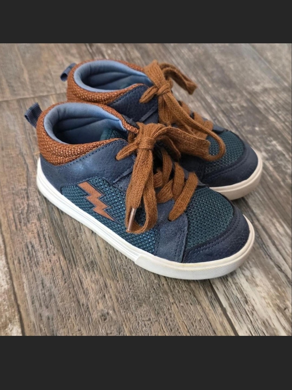 OshKosh B'gosh Navy and Brown Lightning High-Top Sneakers